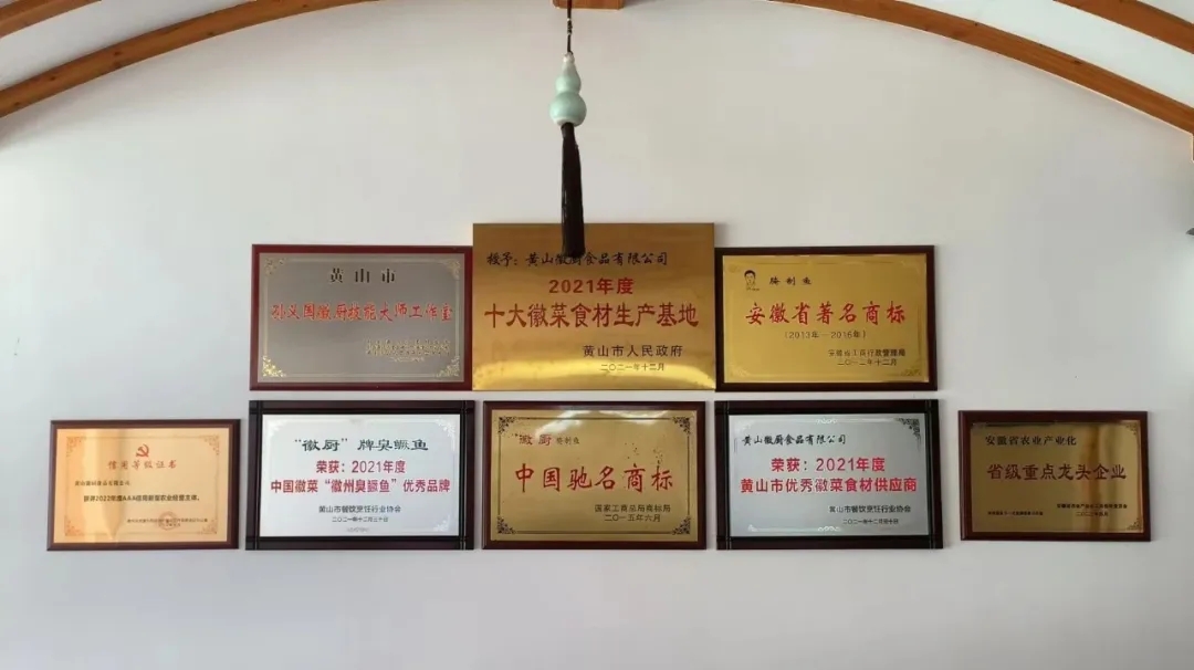 c4981d72266078bc9bf48fbc77defd7.jpg